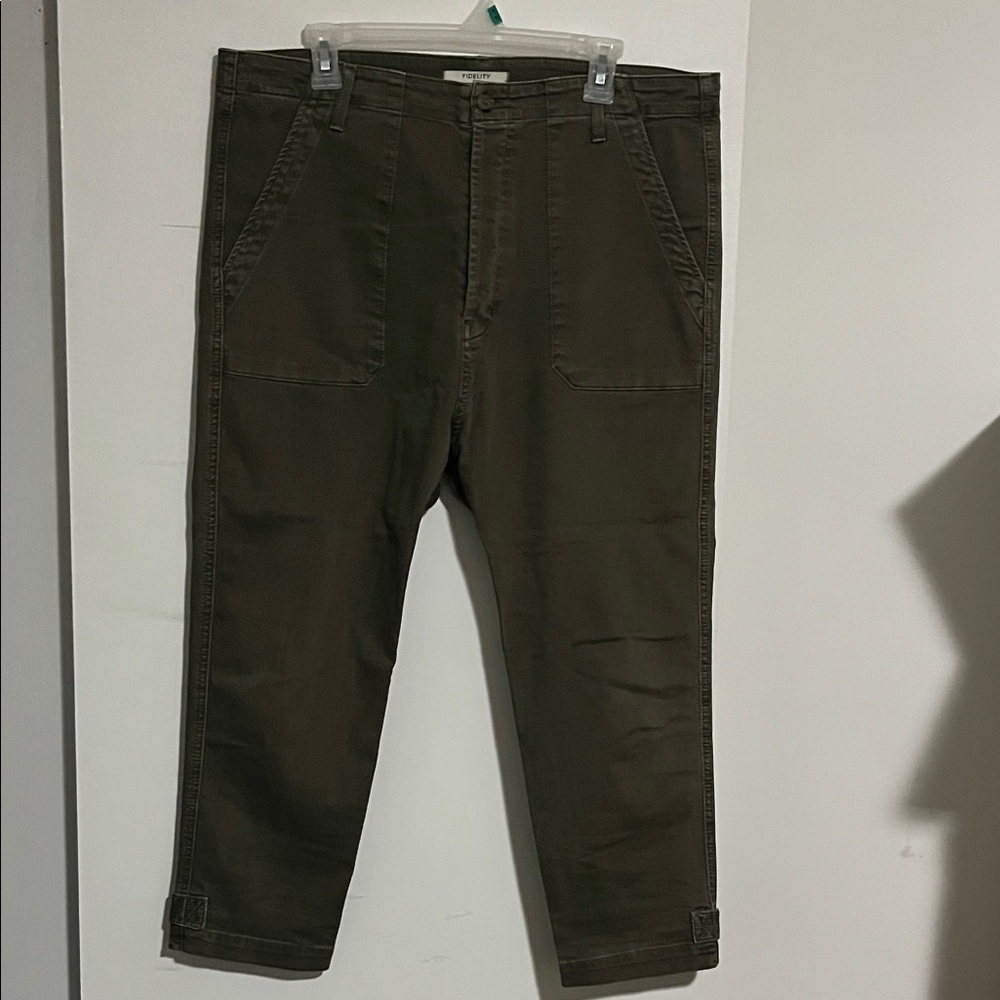 Fidelity Men's Dark Olive Chinos